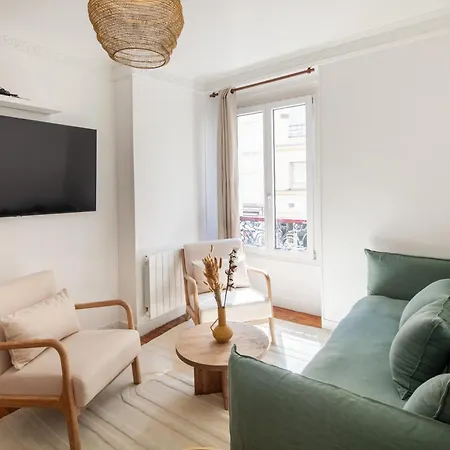 Appartement Eiffel Tower Rue Cler à Paris Extérieur photo